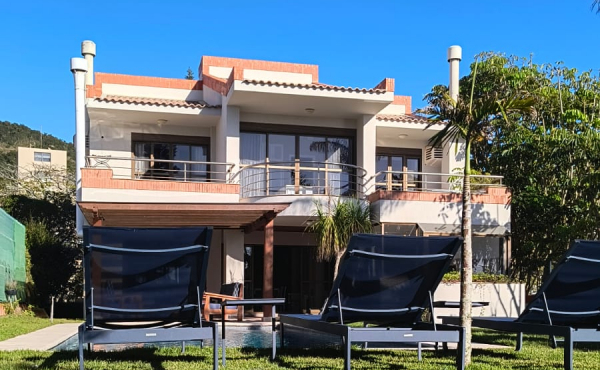 Ambiente 2 — casa em Praia Brava