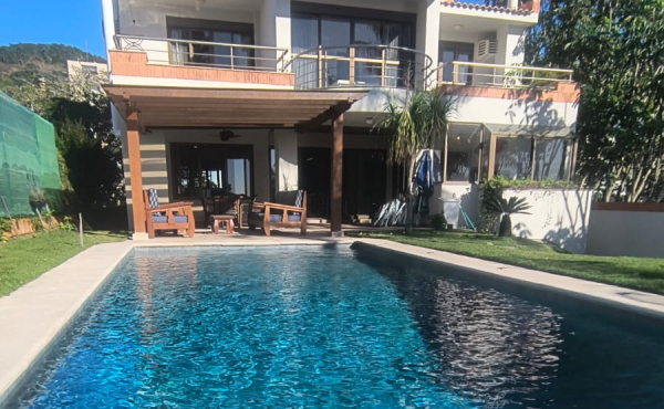 Ambiente 3 — casa em Praia Brava